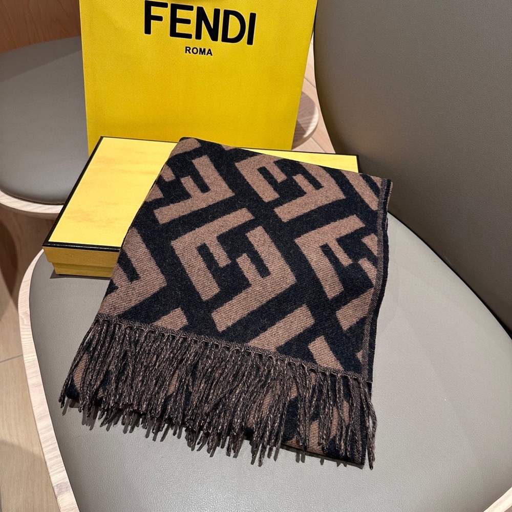 Fendi Geometric Black and Brown Scarf - Picture 5 of 5
